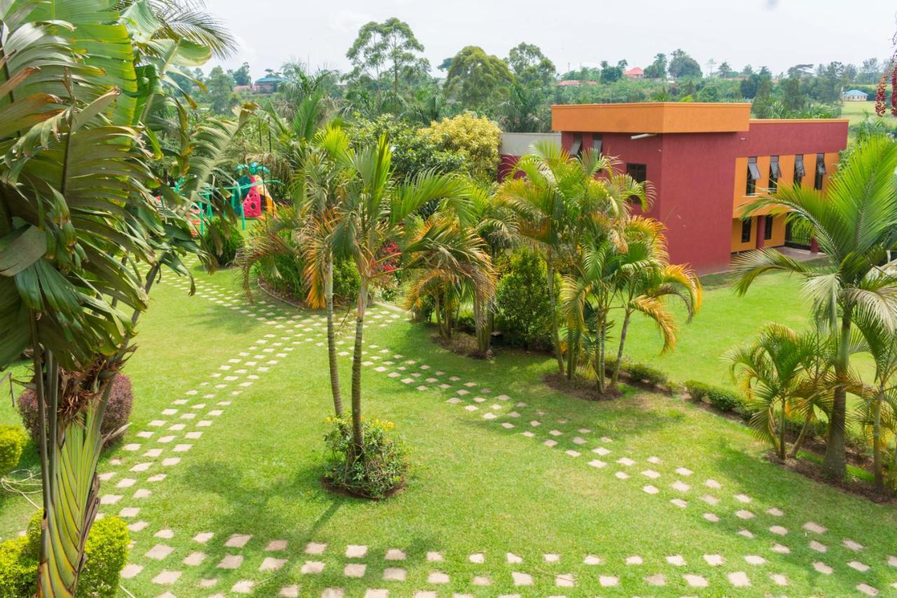 Fort Fun City Hotel Fort Portal المظهر الخارجي الصورة